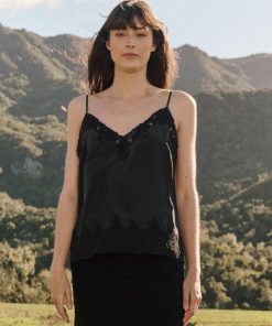 Getoutfit.shop1672469f9f 1