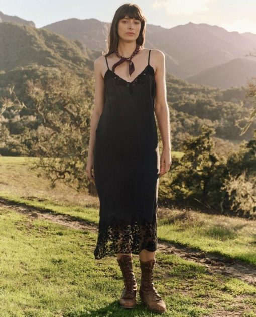 Getoutfit.shop1922446312 3