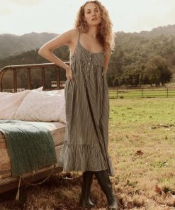 Getoutfit.shop63b3990892 1