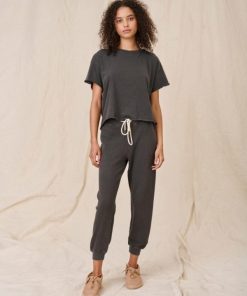 Getoutfit.shop6892dc7449 2