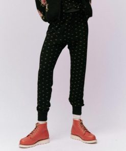 Getoutfit.shopa1cfd02439 1